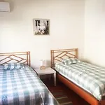 Luxury Private Pool, בית נופש אלבופיירה