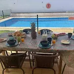 בית נופש Luxury Private Pool, *